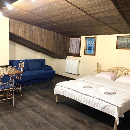 Квартира В Центрі На Вулиці Лесі Українки 19 Lviv Ngoại thất bức ảnh