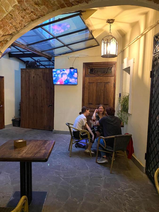 Квартира В Центрі На Вулиці Лесі Українки 19 Lviv Ngoại thất bức ảnh